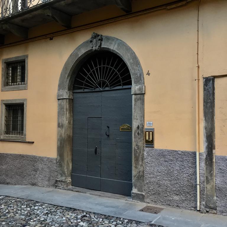 Casa Vacanze Piazza Vecchia Bergamo Exterior foto